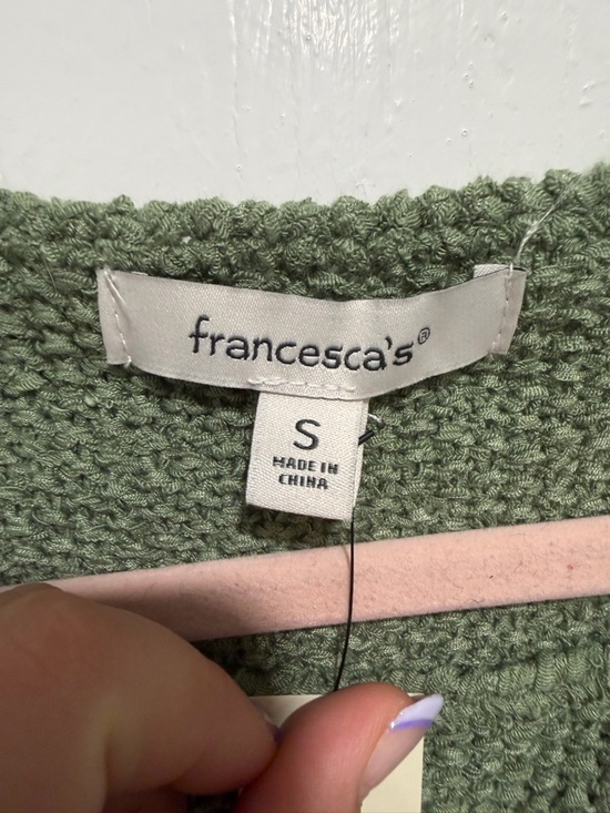 Francesca’s Sage Green Knit Top Womens Small Short Sleeve Textured NWT - Picture 3 of 5